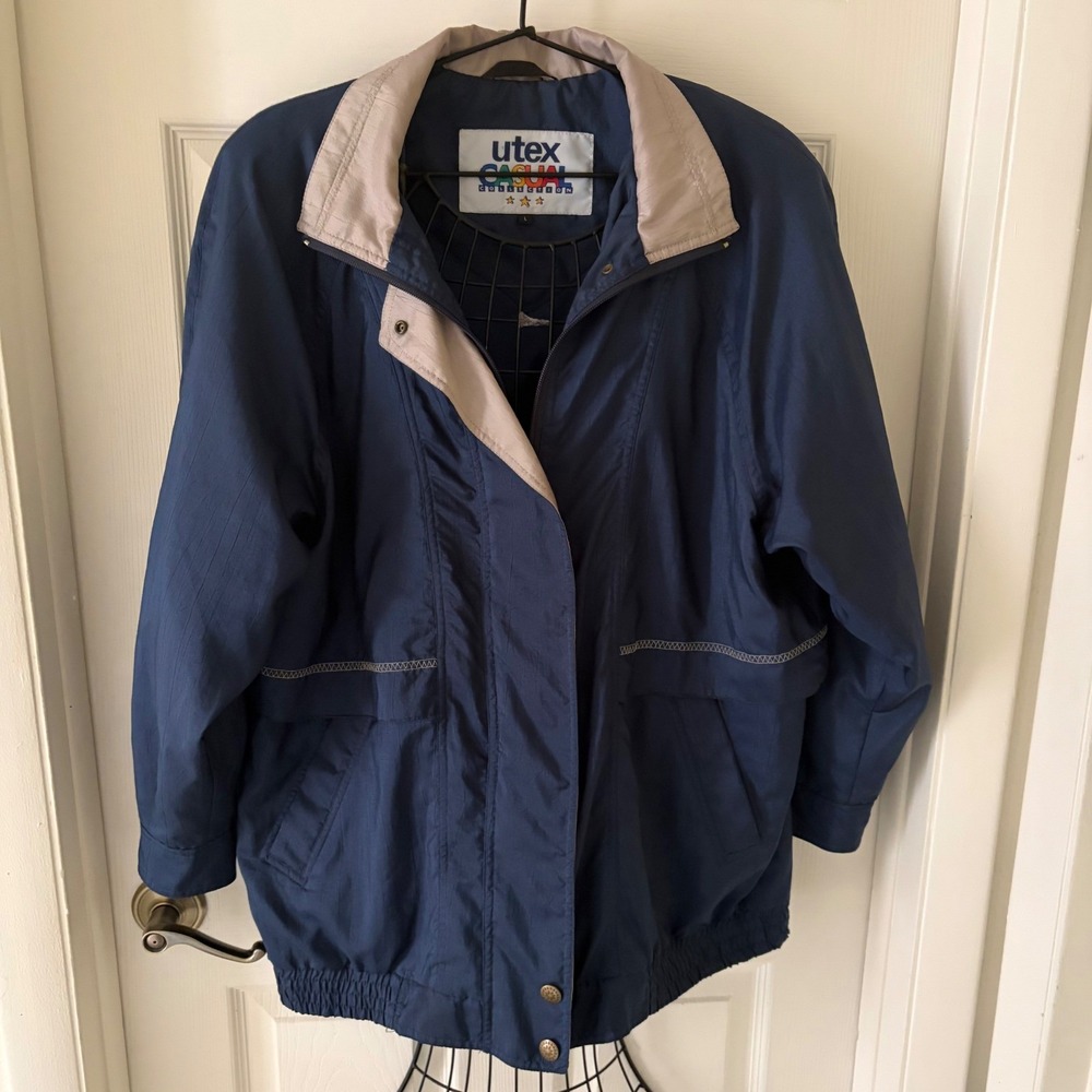 Utex Casual Collection Packable Windbreaker Jacket Navy Blue Size L